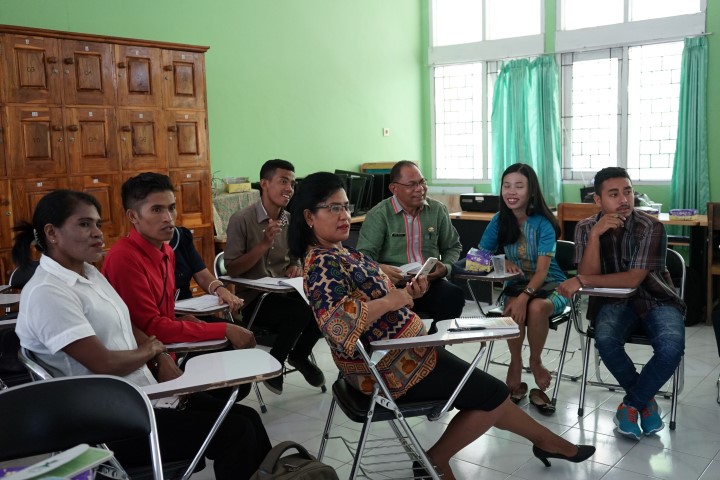 Seminar dan Workshop Smart School Online - Kupang