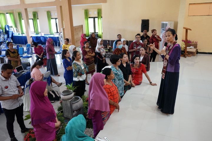 Seminar dan Workshop Smart School Online - Kupang