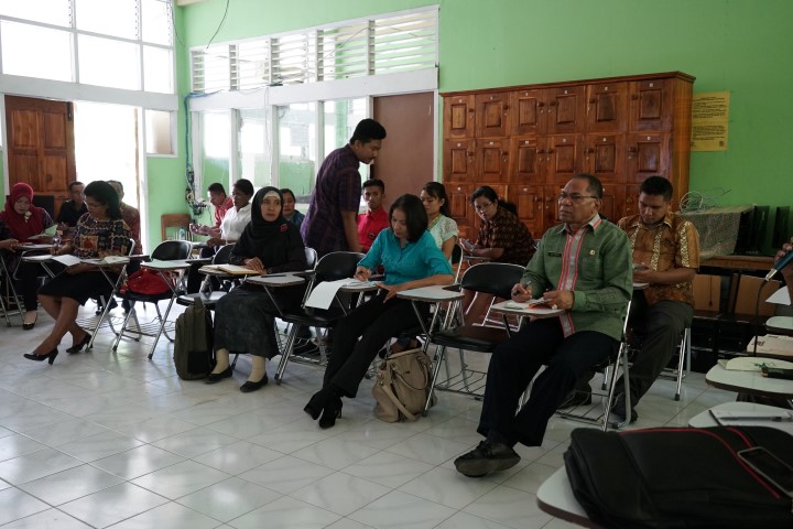 Seminar dan Workshop Smart School Online - Kupang