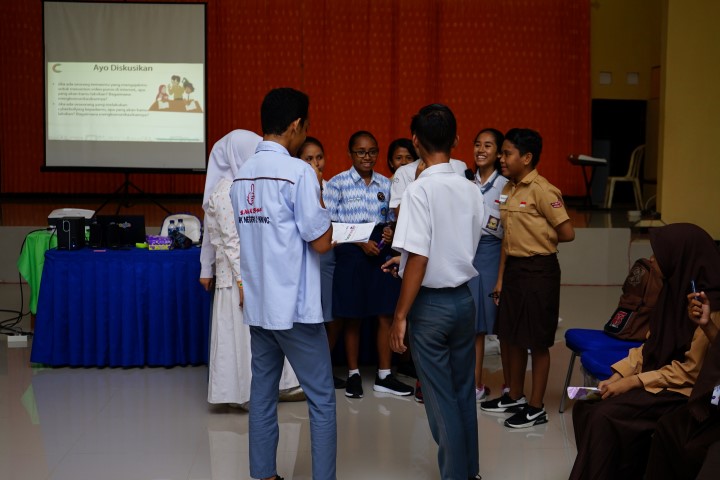 Seminar dan Workshop Smart School Online - Kupang