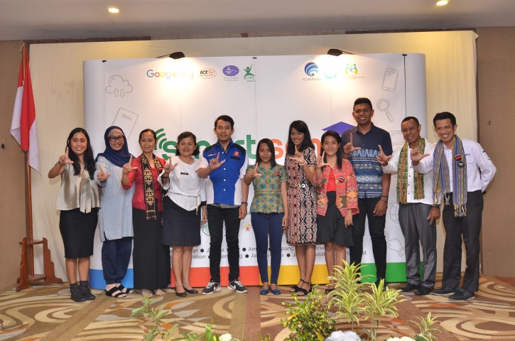 Seminar dan Workshop Smart School Online - Kupang